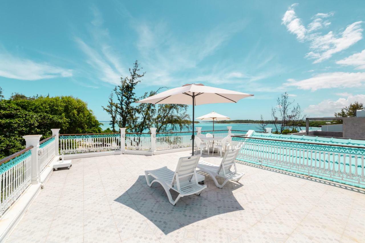 Villa Bella Charming Beachfront Guesthouse Blue Bay Kültér fotó