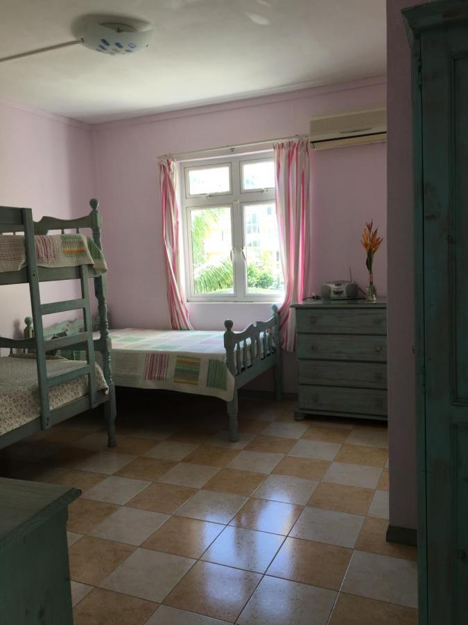Villa Bella Charming Beachfront Guesthouse Blue Bay Kültér fotó
