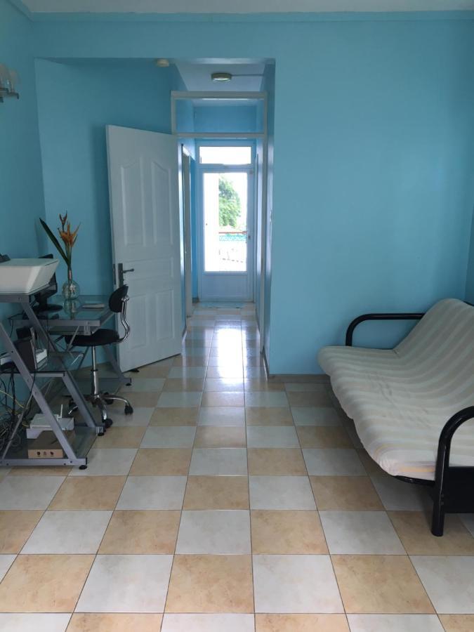 Villa Bella Charming Beachfront Guesthouse Blue Bay Kültér fotó